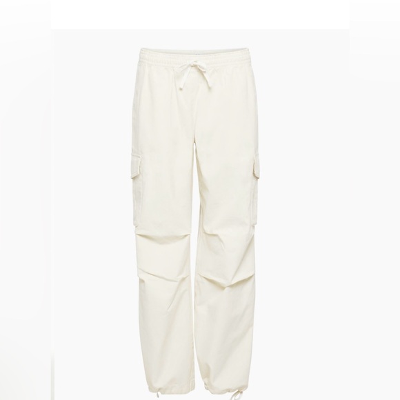 Aritzia Cassian Cargo Pants - Picture 2 of 3